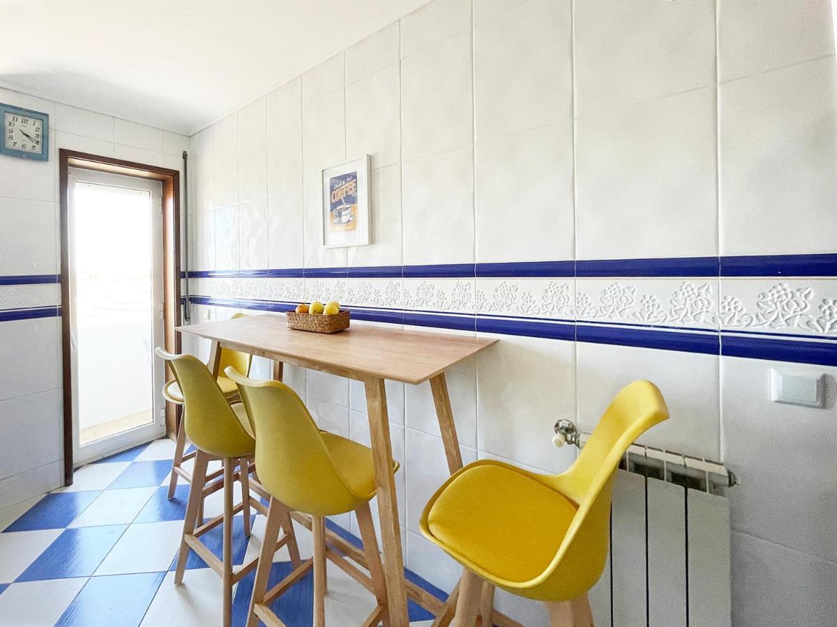 Yellow House Aveiro Smart Tv And Garage Eksteriør bilde